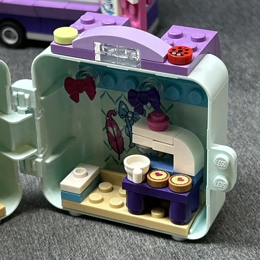 LEGO Friends Emma’s Art Stand 41332 & Fashion Cube 41668 Building Sets + Manual